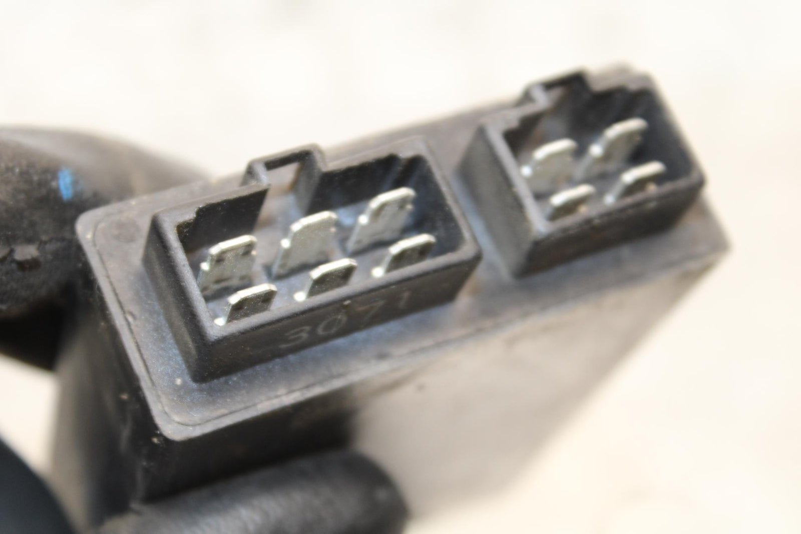 00-01 KAWASAKI ZZR600 ECU COMPUTER CONTROLLER UNIT BLACK BOX ECM CDI  BB568