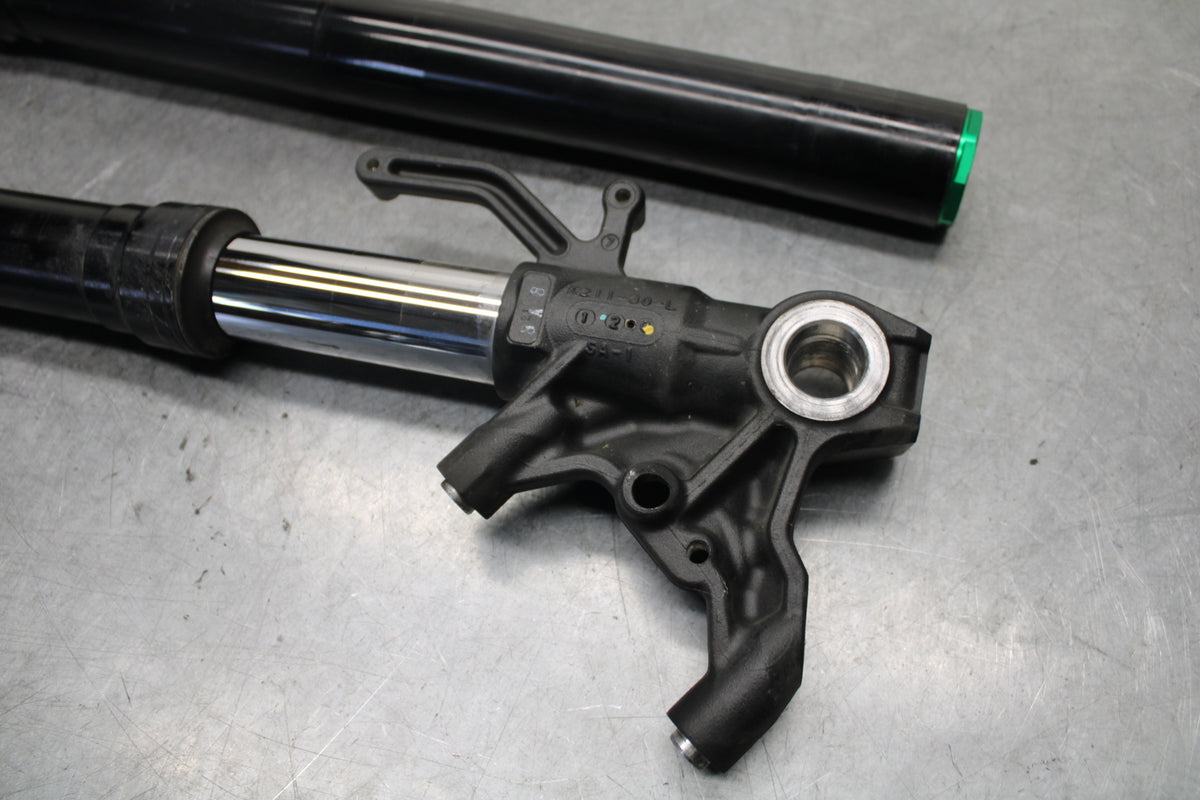 13-18 KAWASAKI NINJA ZX6R FRONT FORKS SET PAIR 44071-0834-56K BB666
