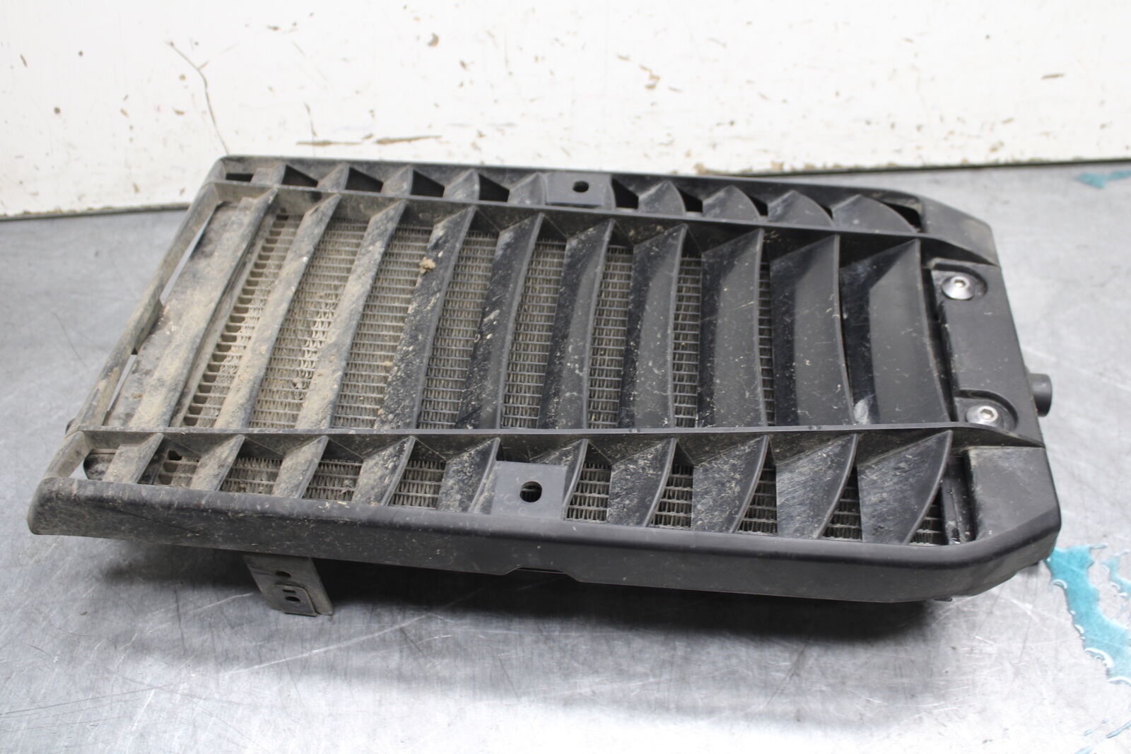 14-15 YAMAHA V STAR 1300 XVS1300CT TOURER ENGINE COOLER COOLING RADIATOR BB722