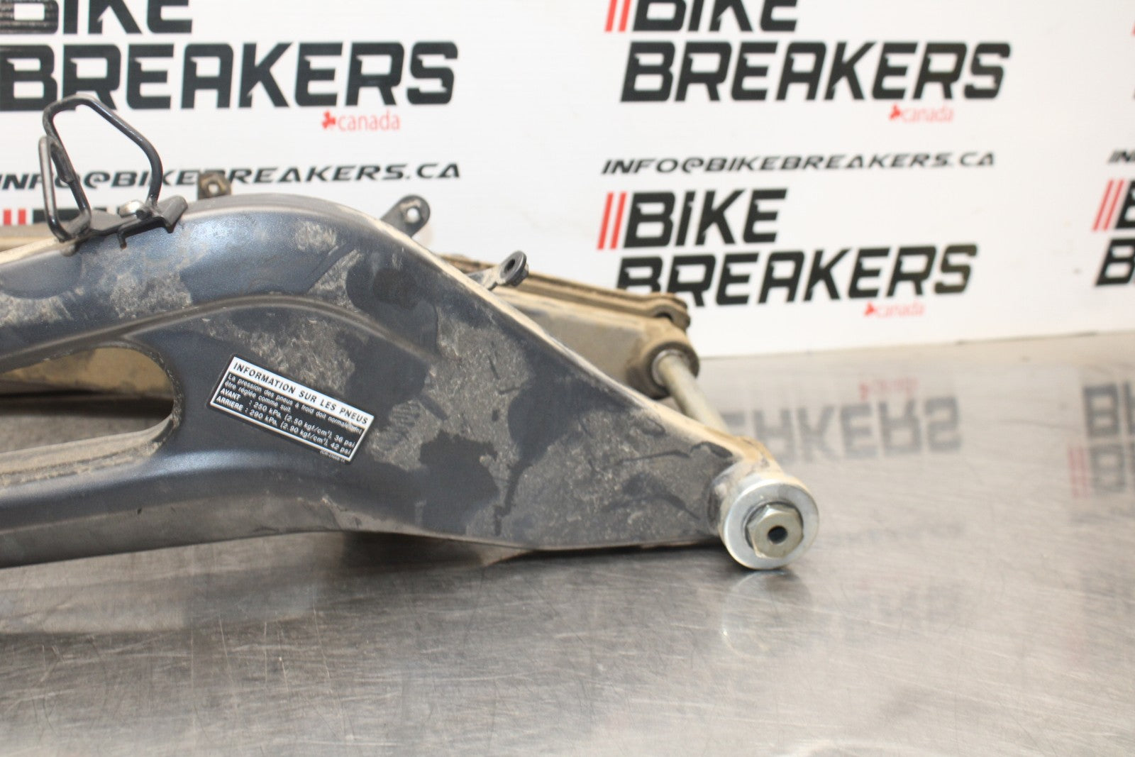 22-25 YAMAHA YZF R7 REAR SWINGARM BACK SUSPENSION SWING ARM BEB-22110-01-P0 BB76