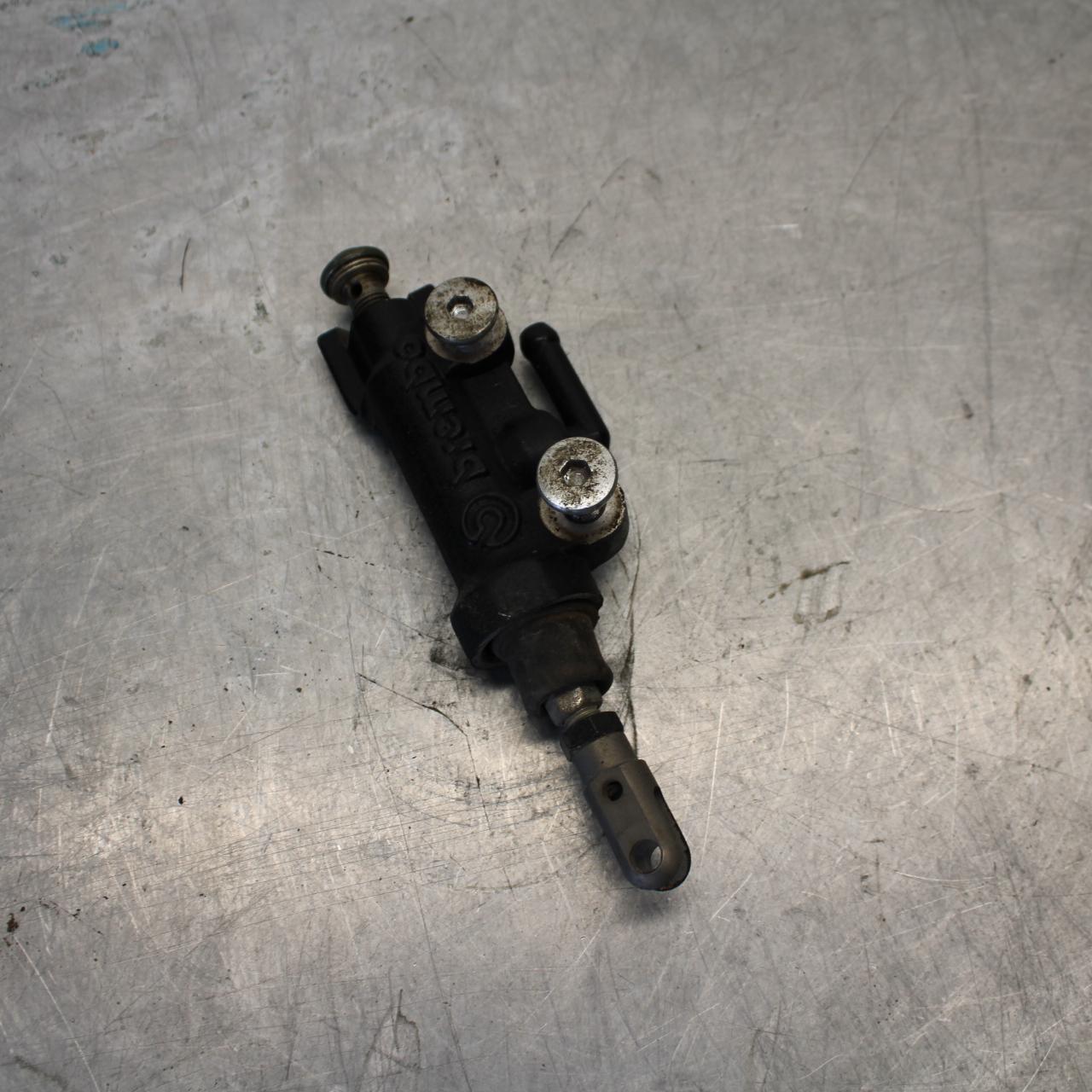 07-08 YAMAHA YZF R1 REAR BREMBO BRAKE MASTER CYLINDER 4C8-2583V-00-00 BB439