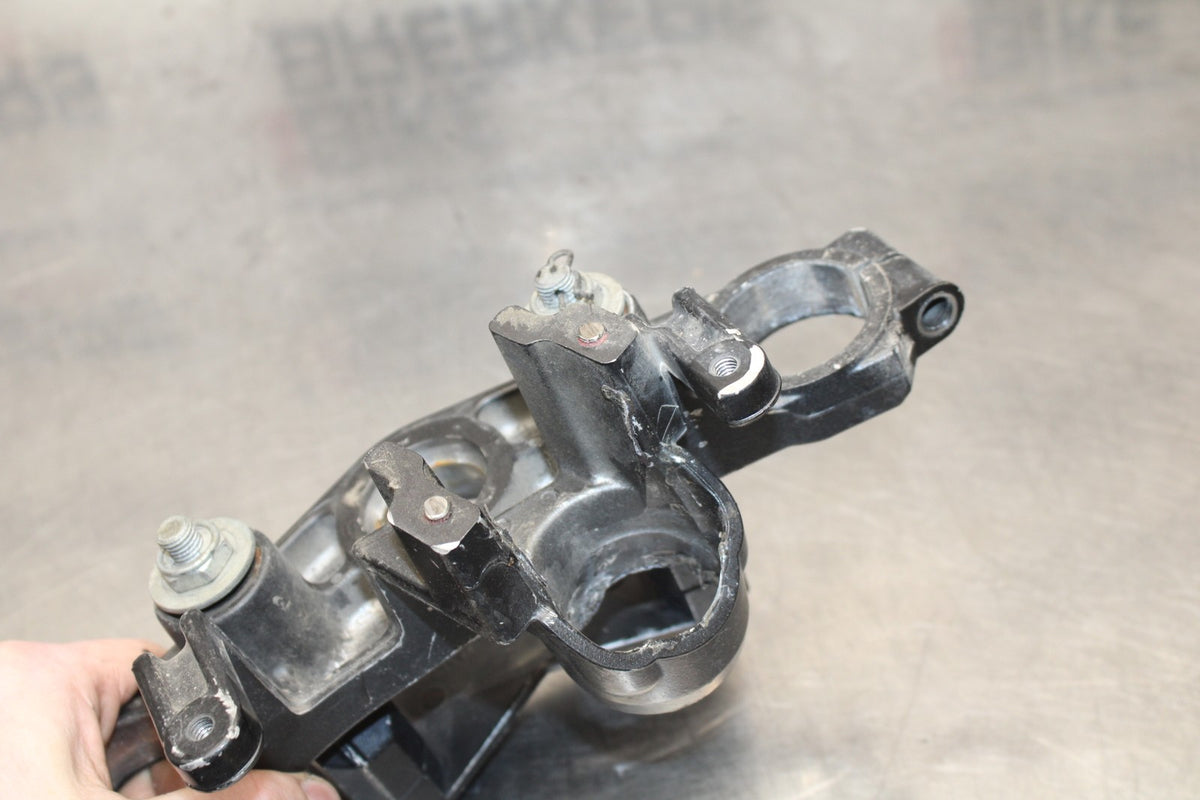 06 KAWASAKI Z750 FORKS UPPER TRIPLE TREE CLAMP BB837