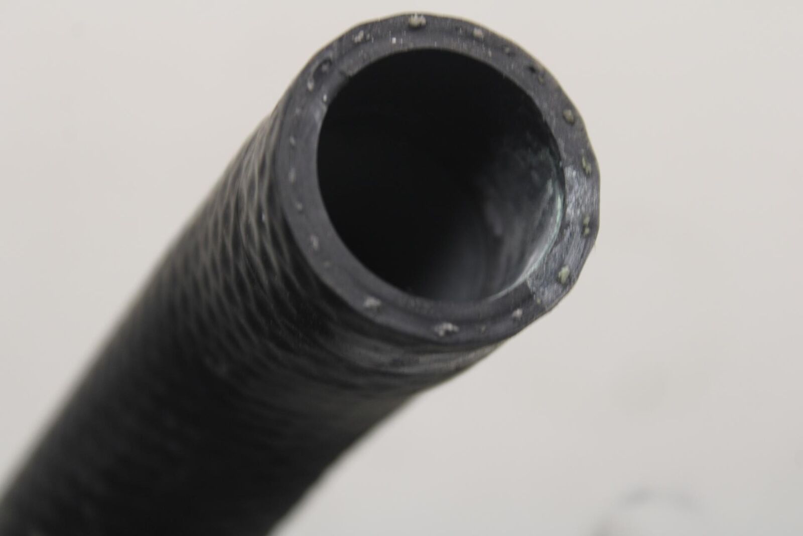 23 KAWASAKI NINJA ZX6R 636 HOSE BB609