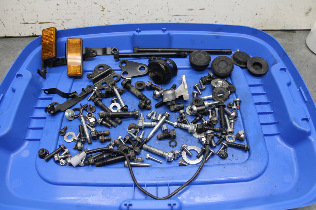 17-24 YAMAHA BOLT XVS950 MOUNTING BOLTS HARDWARE MOTOR SCREWS BB729