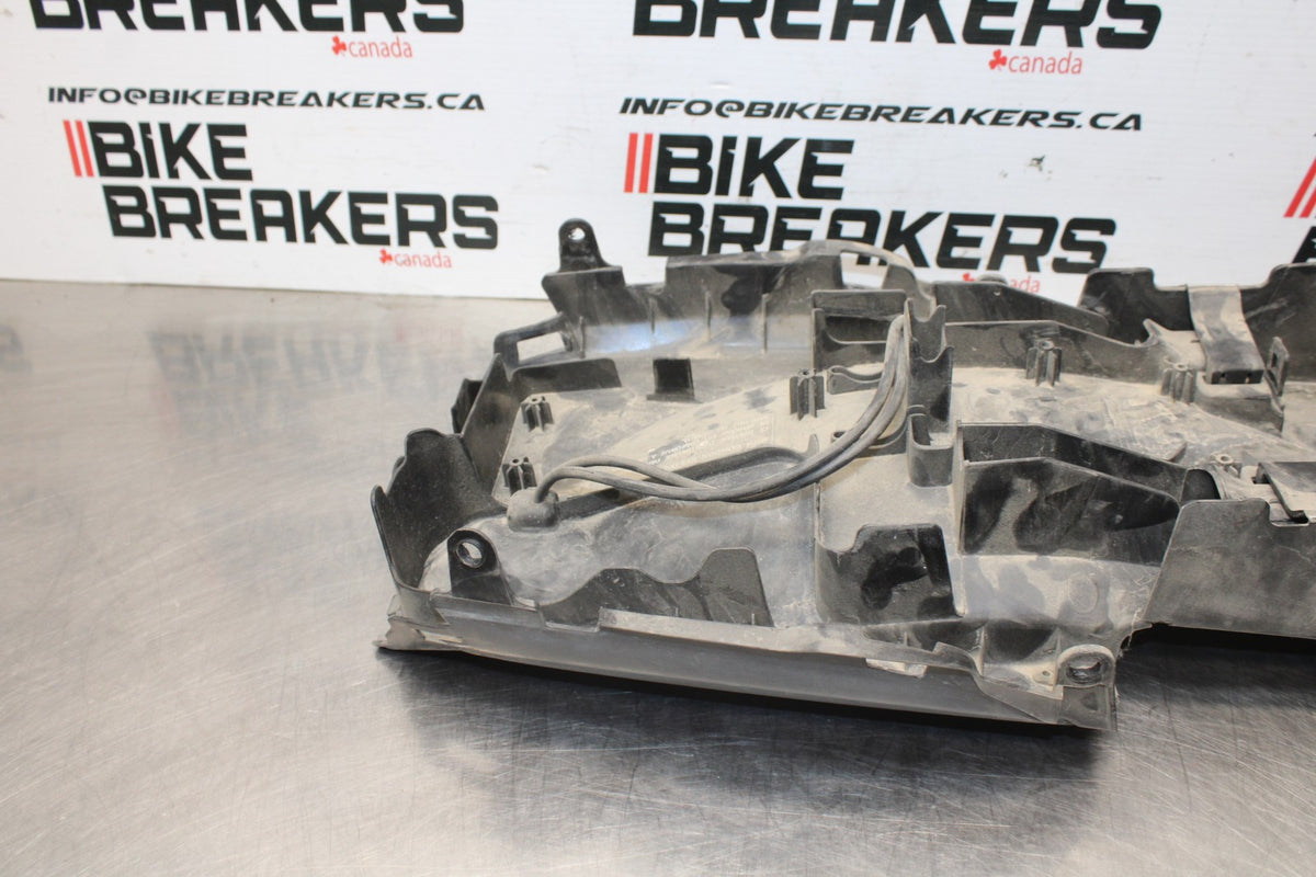 13-15 HONDA CBR500R REAR BACK TAIL UNDERTAIL BATTERY TRAY PLASTIC BB834