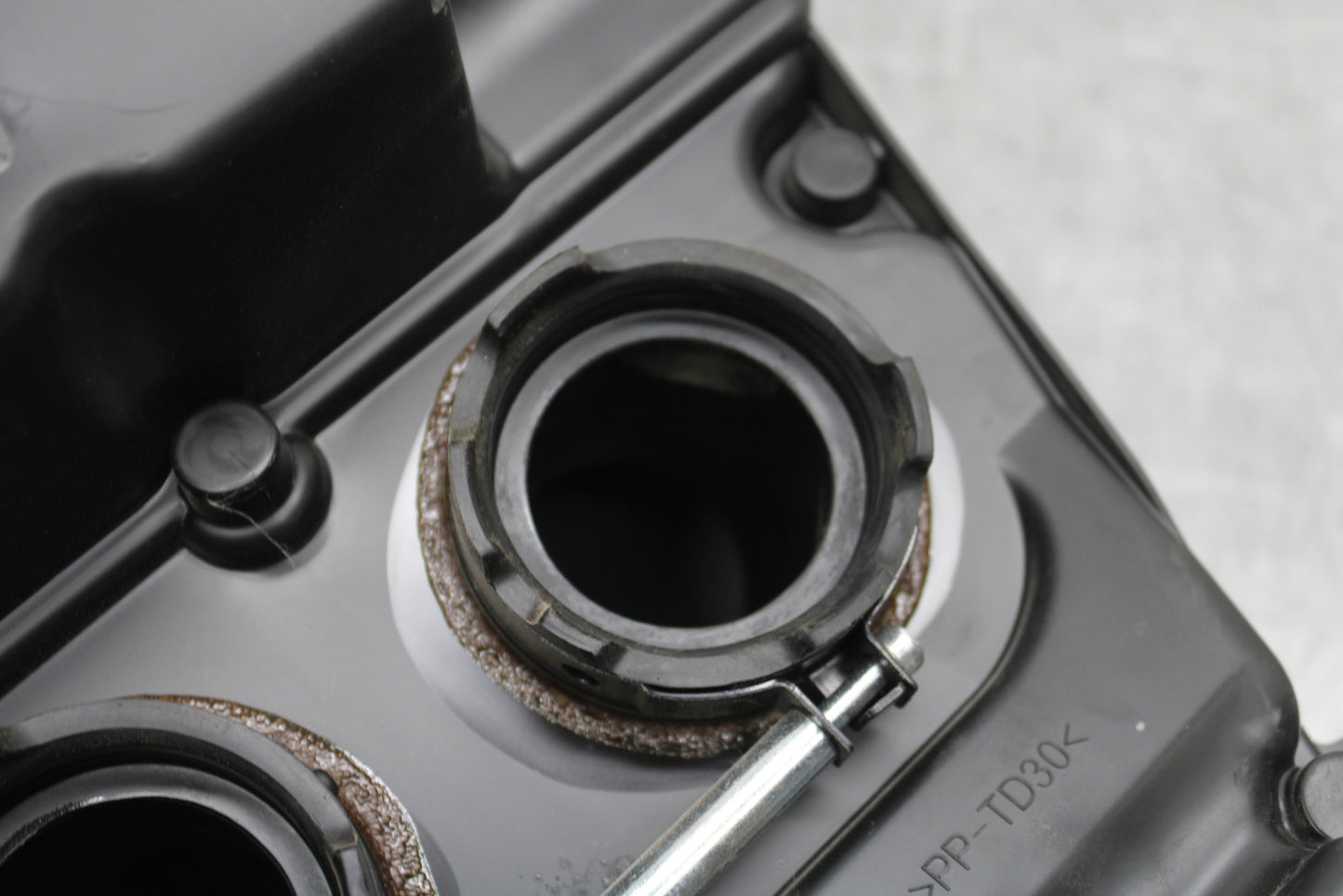 18-24 KAWASAKI NINJA 650 AIRBOX AIR INTAKE FILTER BOX BB725