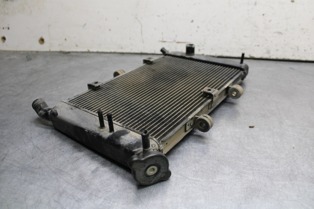 09-15 YAMAHA FZ6R ENGINE RADIATOR MOTOR COOLER RADIATER 20S-12461-01-00  BB686
