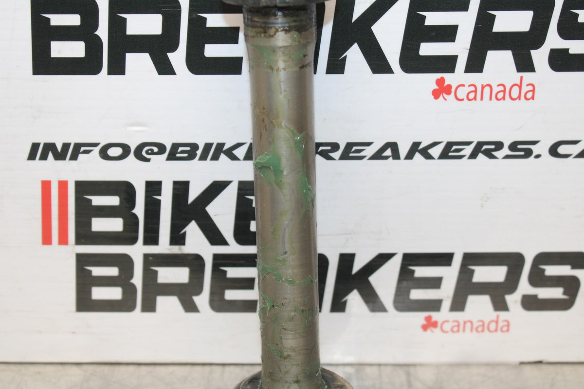 09 KAWASAKI NINJA 250R FRONT FORKS CLAMP LOWER TRIPLE TREE STEM BB824