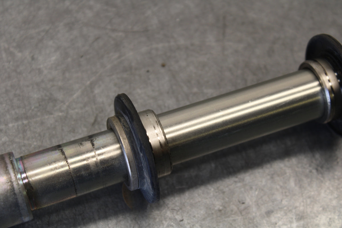 07-08 YAMAHA YZF R1 FRONT WHEEL RIM AXLE PIVOT BOLT BB675