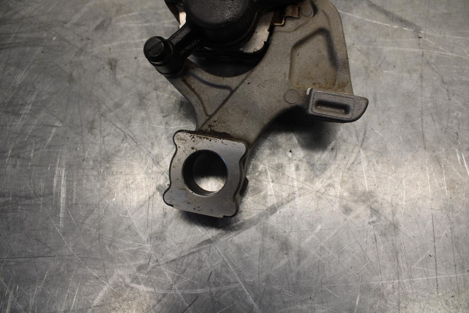 15-21 SUZUKI GSXR600 REAR BACK BRAKE CALIPER W MOUNT BRACKET BB463