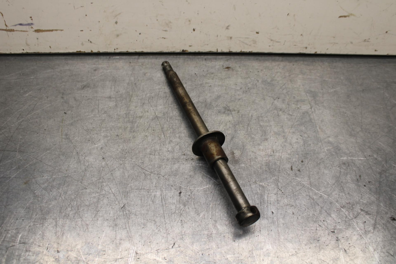 80-81 SUZUKI GS1000GL FRONT WHEEL RIM AXLE PIVOT BOLT BB103