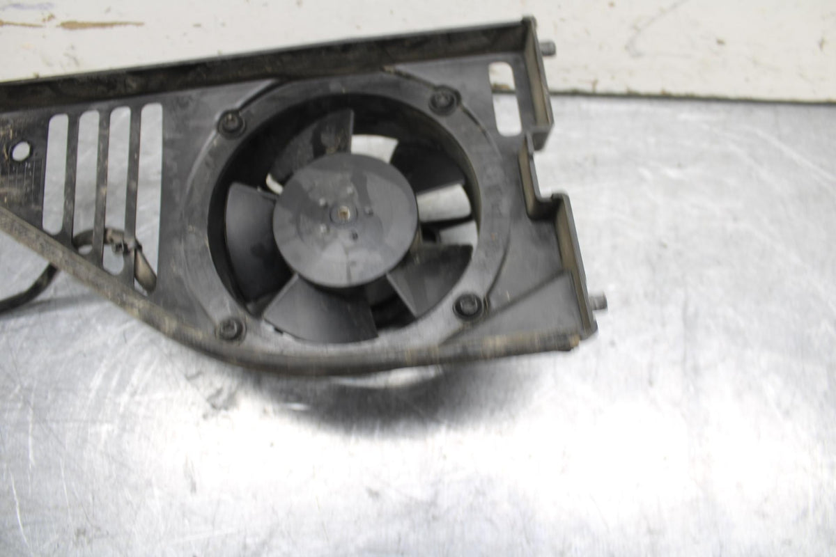 16-18 KTM 690 DUKE ENGINE RADIATOR COOLING FAN BB631