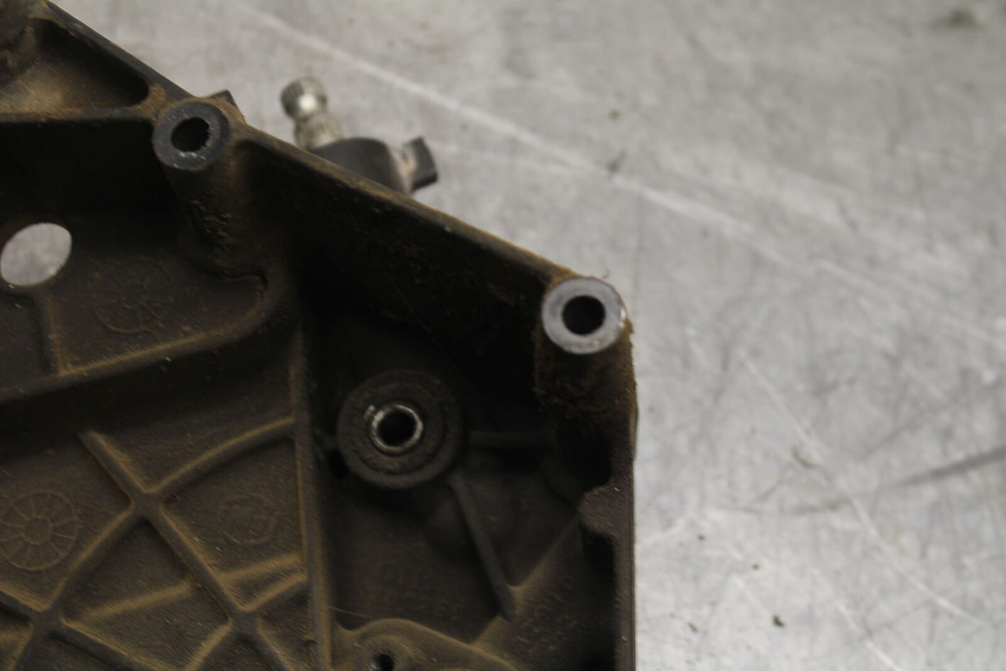 08-10 SUZUKI GSXR 600 ENGINE SPROCKET COVER  BB721