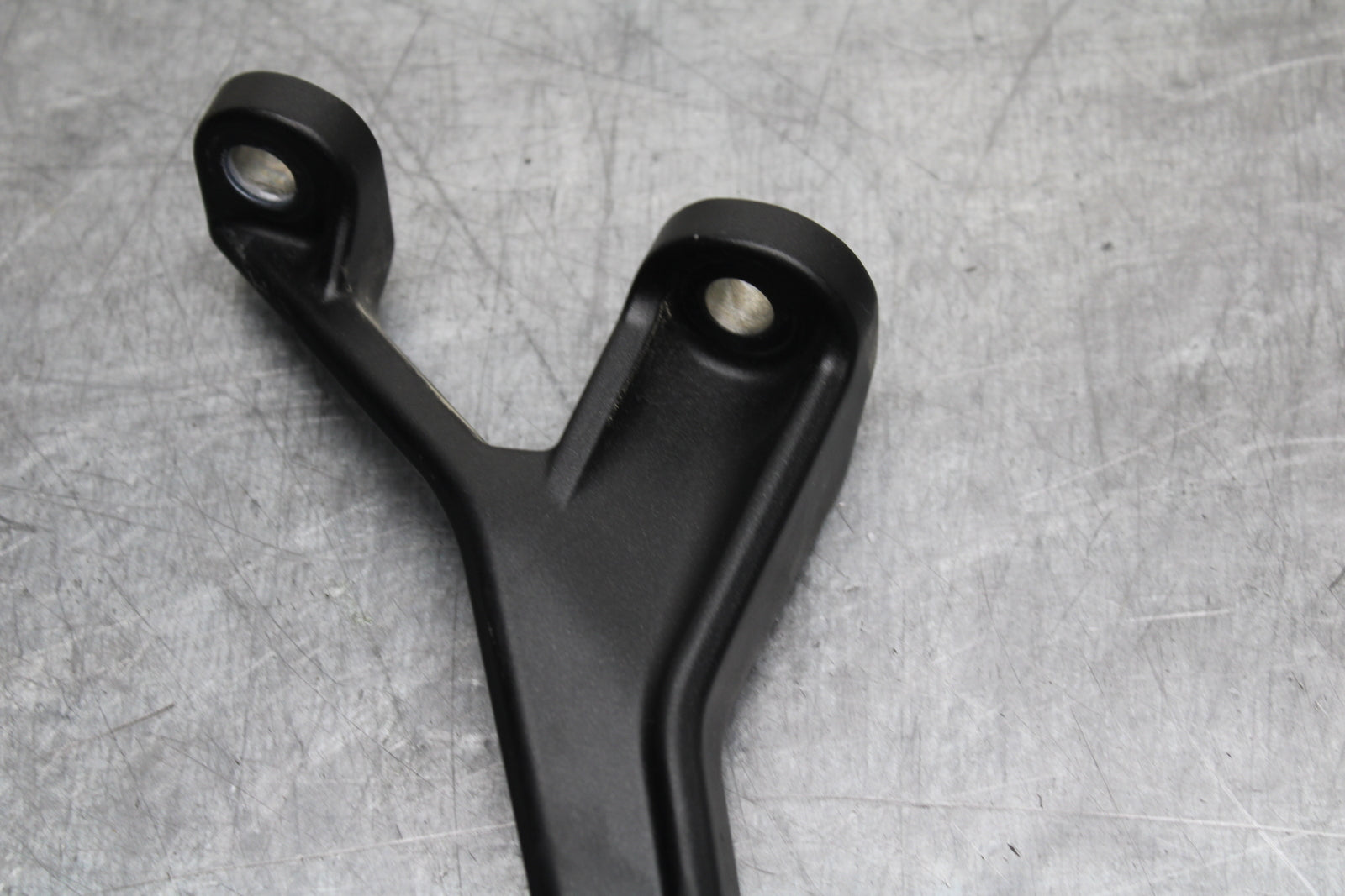 24 KAWASAKI NINJA 500 ABS REAR BACK PASSENGER PEG SET PAIR BB730