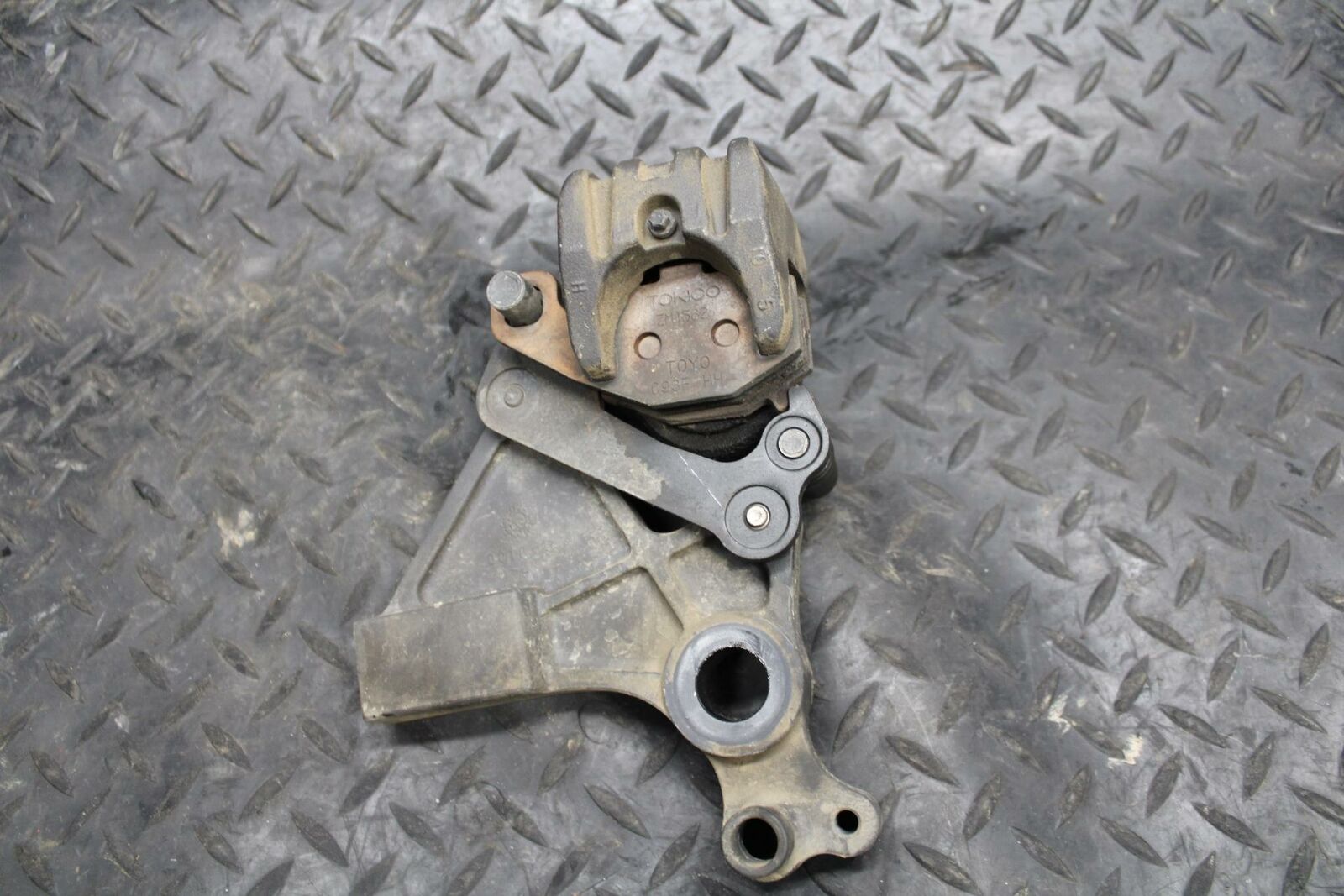 12-17 KAWASAKI NINJA 650 REAR  BRAKE CALIPER W MOUNT BRACKET 43034-0037 BB211