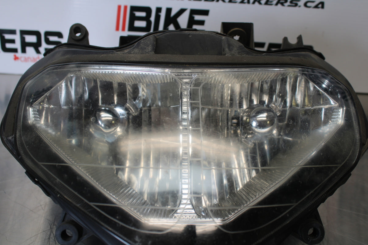 01-03 SUZUKI GSXR600 FRONT HEADLIGHT HEAD LIGHT LAMP BB145