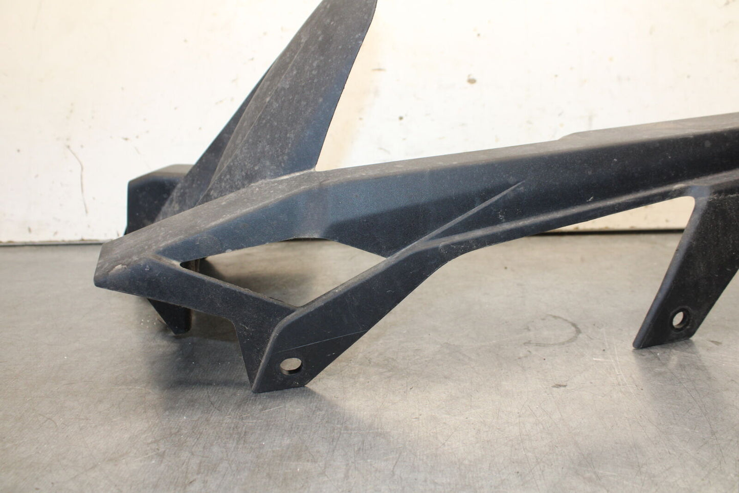 18-23 KAWASAKI NINJA 400 REAR BACK DRIVE CHAIN GUARD COVER SHIELD BB679