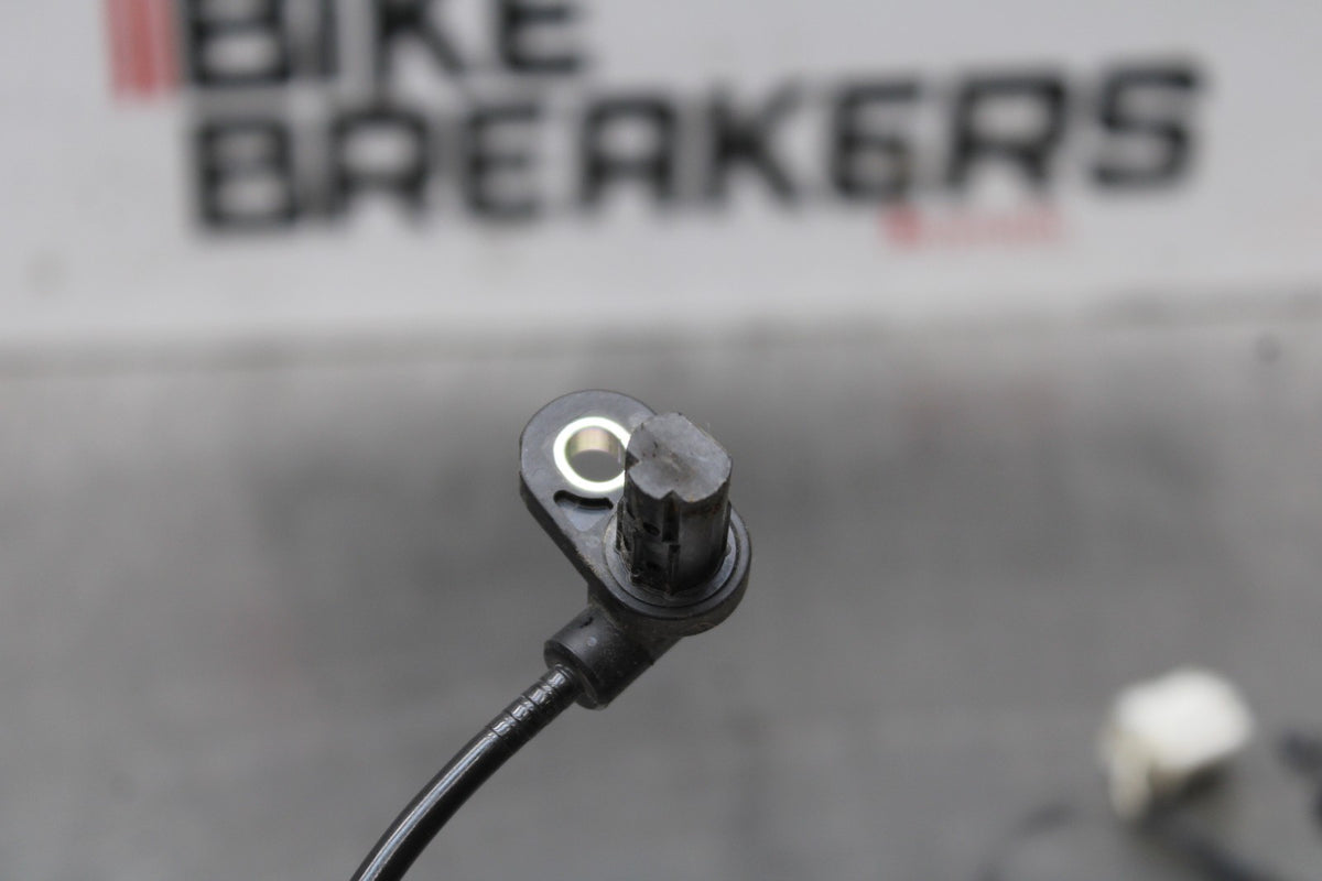 23 YAMAHA YZF R3 REAR ABS BRAKE SENSOR & RING BB806