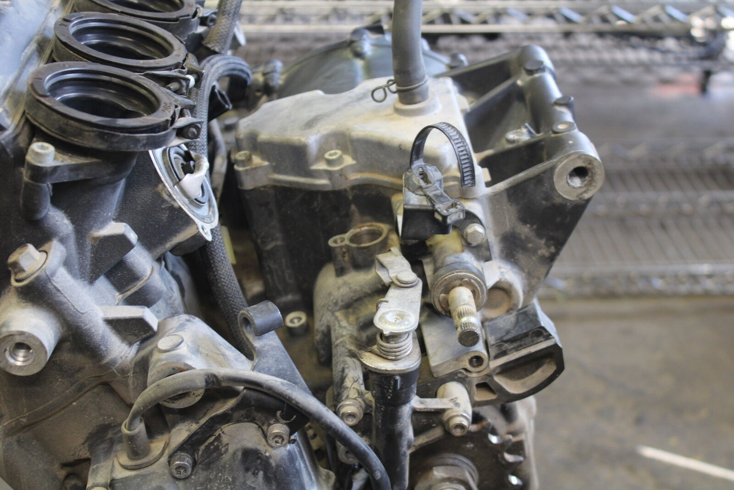 09-15 YAMAHA FZ6R ENGINE MOTOR  BB686