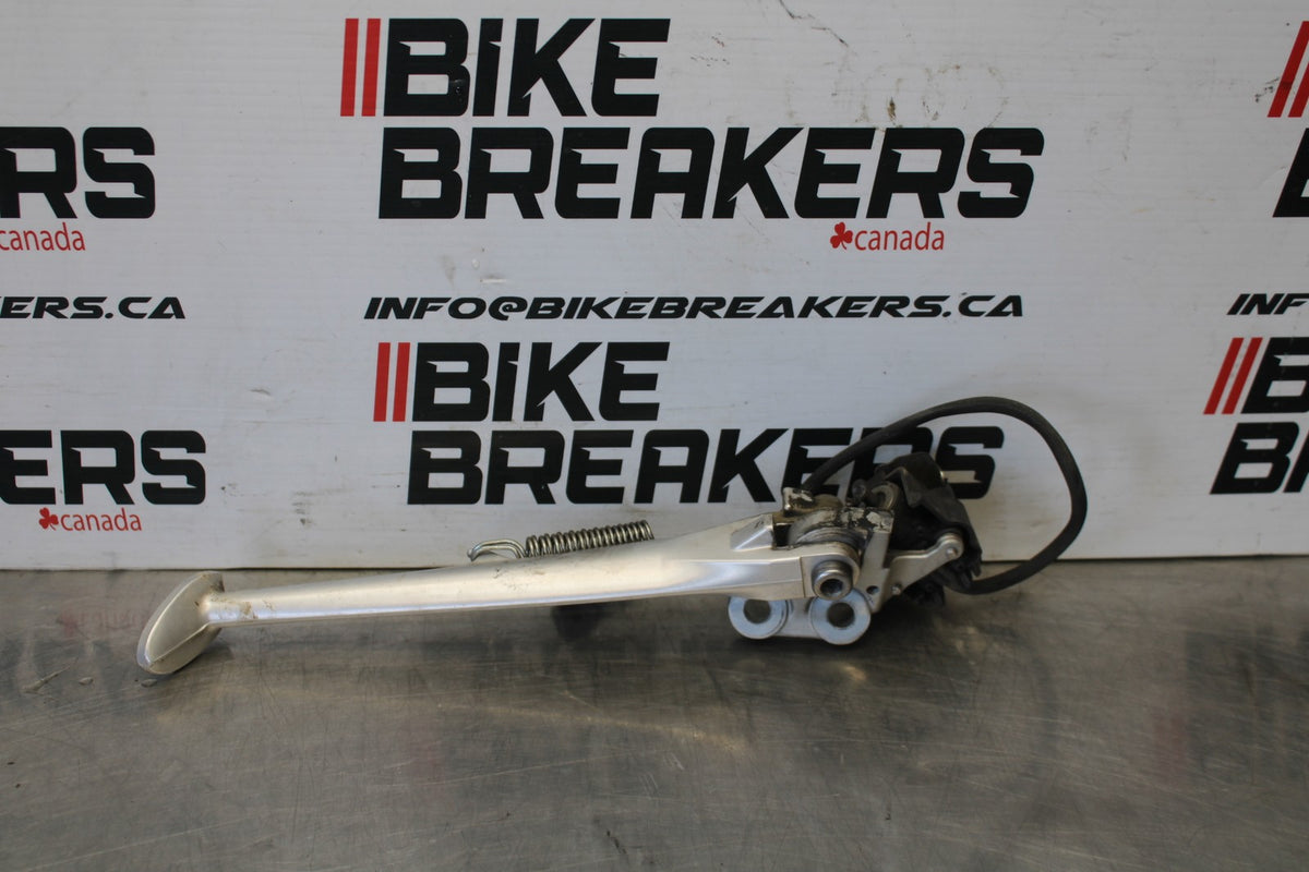 20 TRIUMPH STREET TRIPLE 765 KICKSTAND SIDE KICK STAND BB864