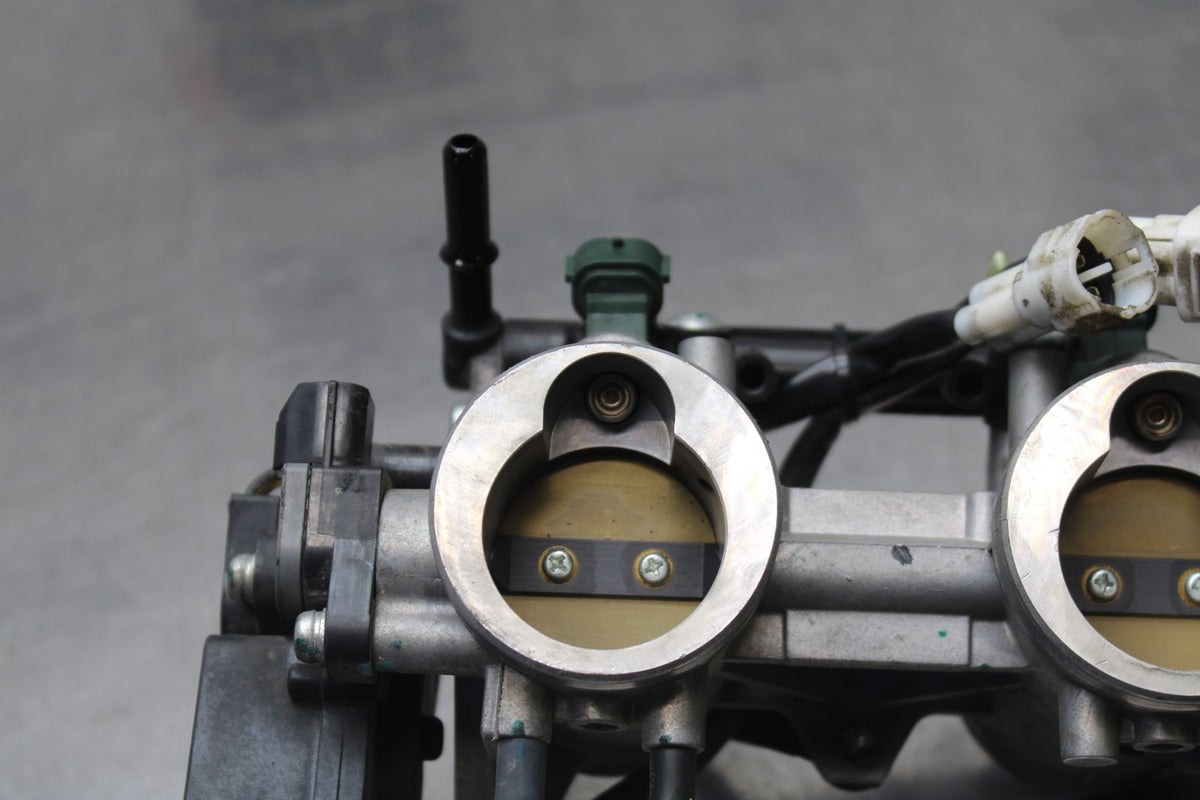 06-07 KAWASAKI NINJA 650R EX650A MAIN FUEL INJECTORS / THROTTLE BODIES BB774