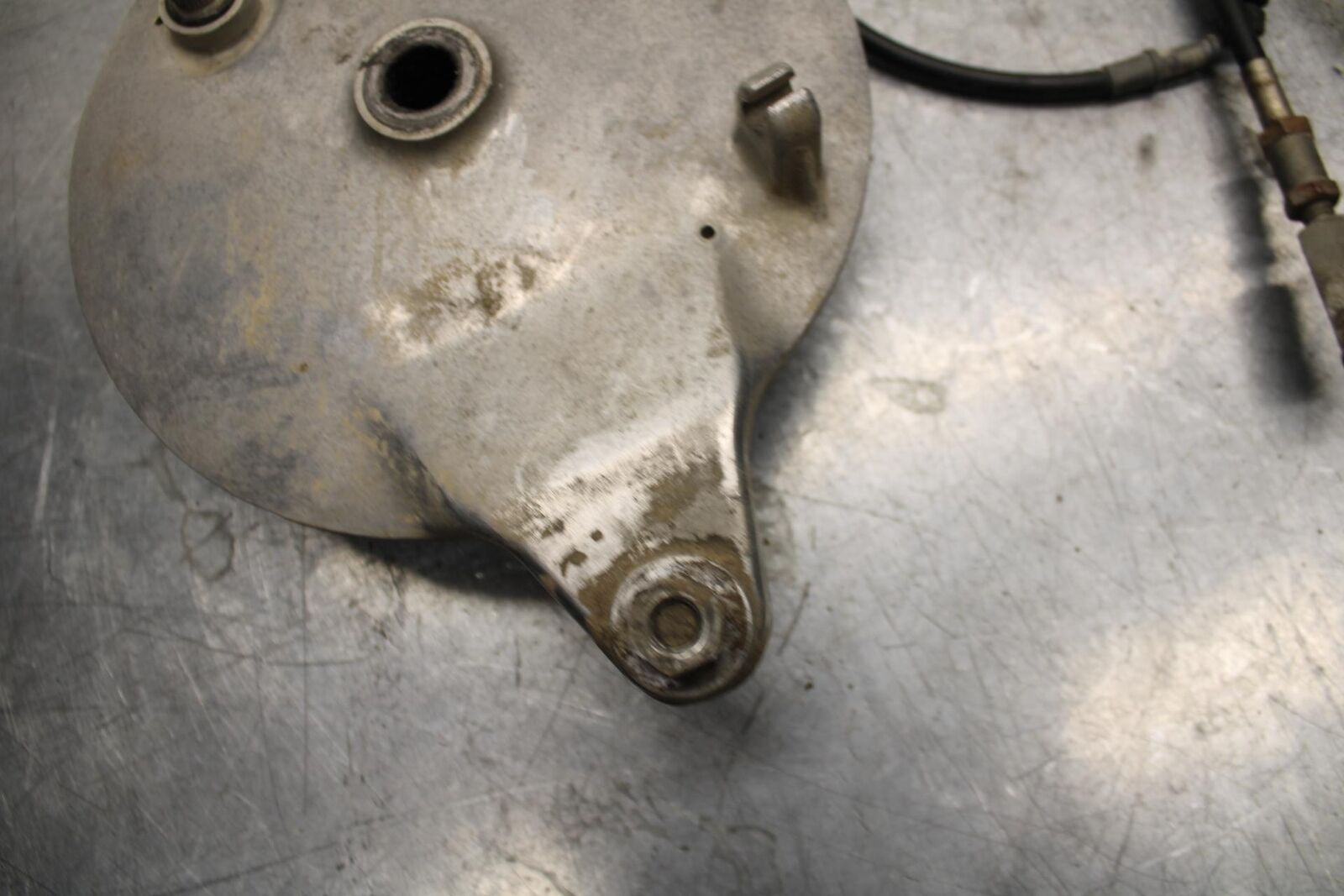 75 SUZUKI GT 550 REAR BRAKE HUB BB72