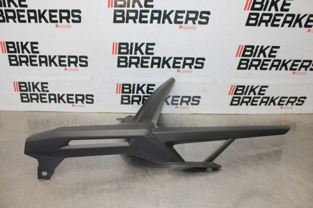 20-23 BMW F900R REAR BACK DRIVE CHAIN GUARD COVER SHIELD BB923