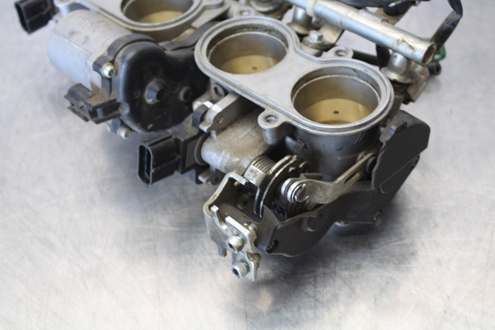 07-08 YAMAHA YZF R1 MAIN FUEL INJECTORS / THROTTLE BODIES BB160