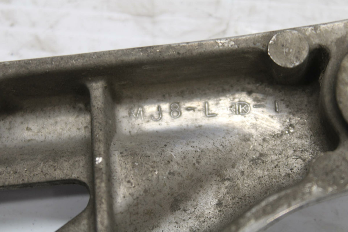 84-85 HONDA V30 MAGNA LEFT REAR PASSENGER FOOT STEP PEG BB251