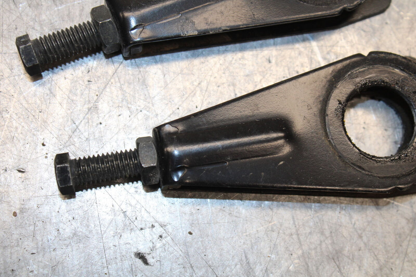17-24 YAMAHA BOLT XVS950 SWINGARM CHAIN TENSIONER ADJUSTMENT BRACKETS  BB729