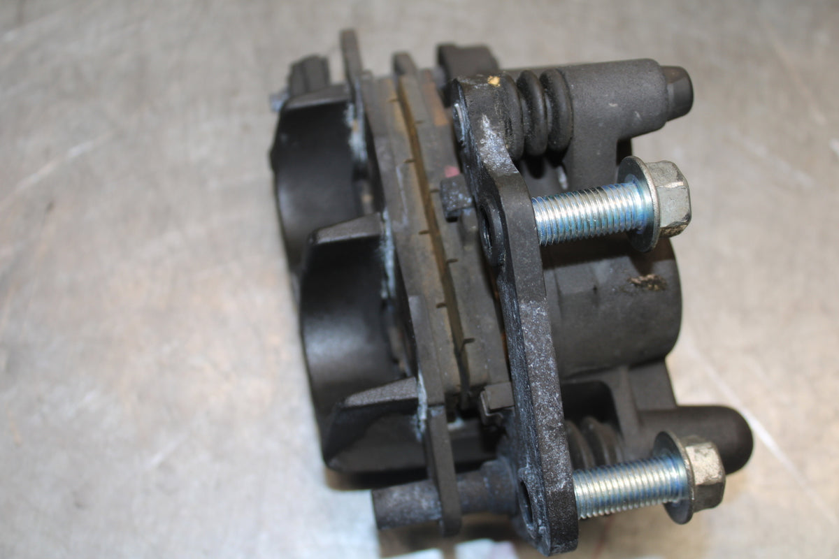 17-24 SUZUKI SV650 RIGHT LEFT FRONT BRAKE CALIPER SET PAIR CALIPERS BB706