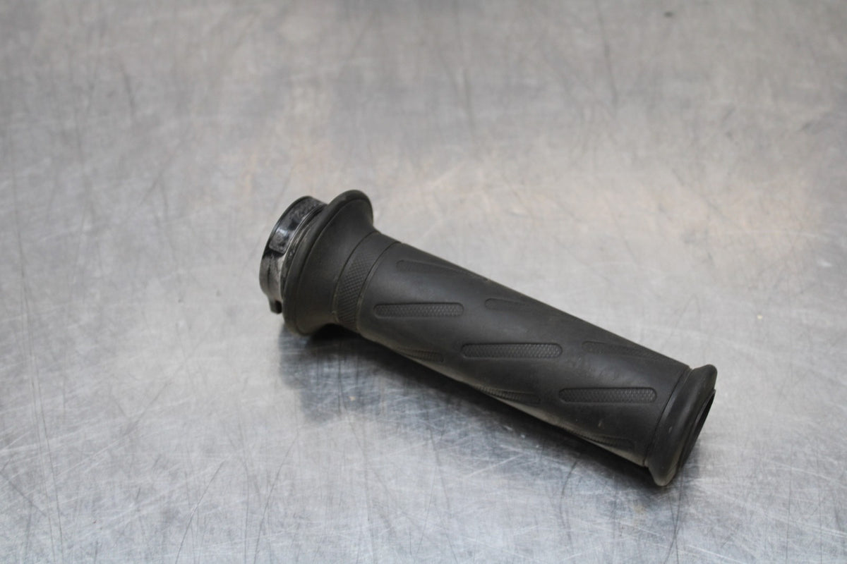 06-07 SUZUKI GSXR 600 RIGHT THROTTLE TUBE GRIP BB170