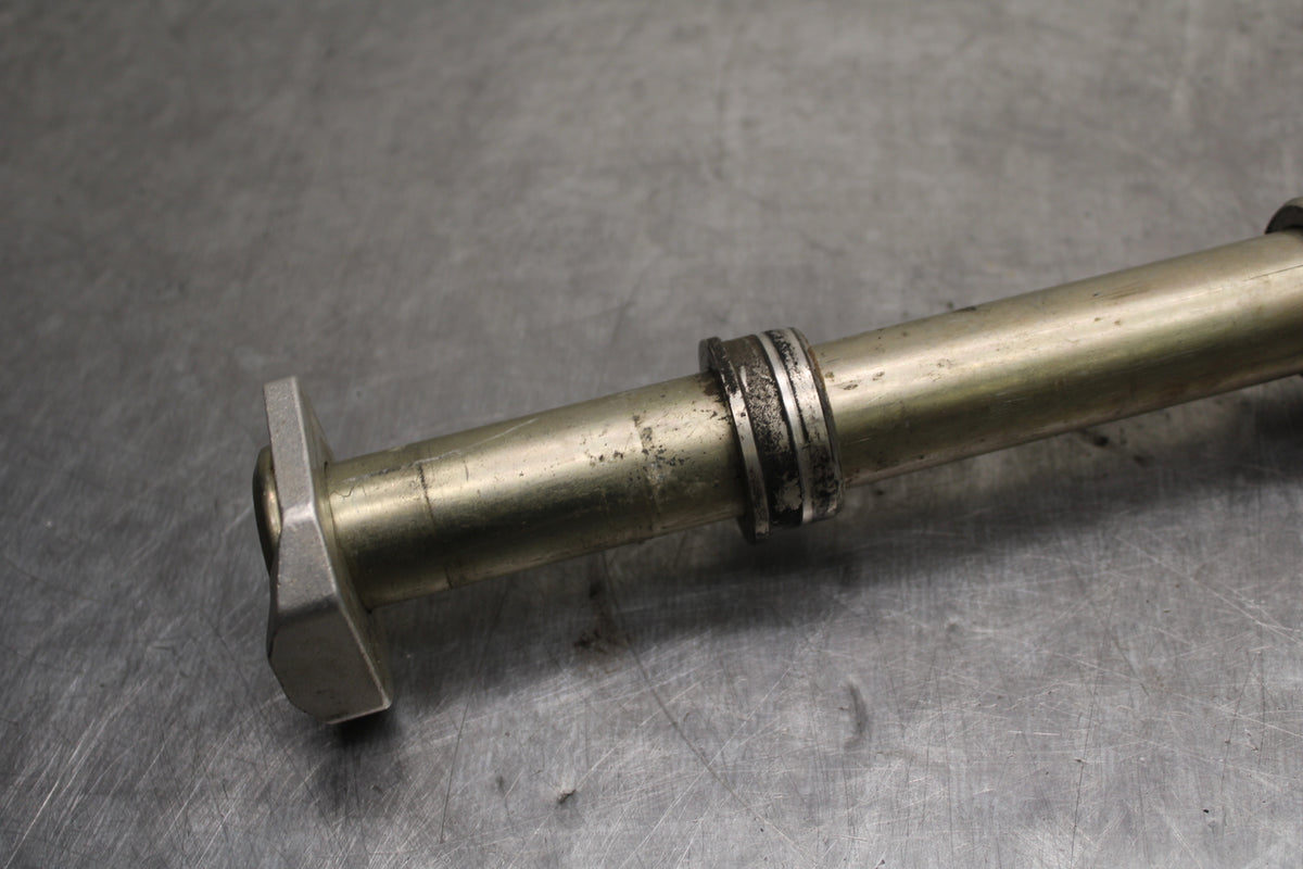 13-16 SUZUKI BANDIT 1250S ABS REAR AXLE BACK WHEEL RIM PIVOT BOLT AXEL BB134