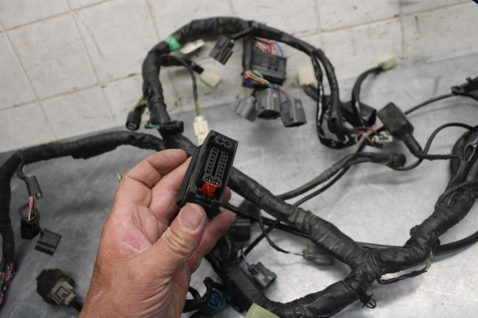 2014 Kawasaki Ninja EX300B ABS MAIN ENGINE WIRING HARNESS MOTOR WIRE LOOM BB518