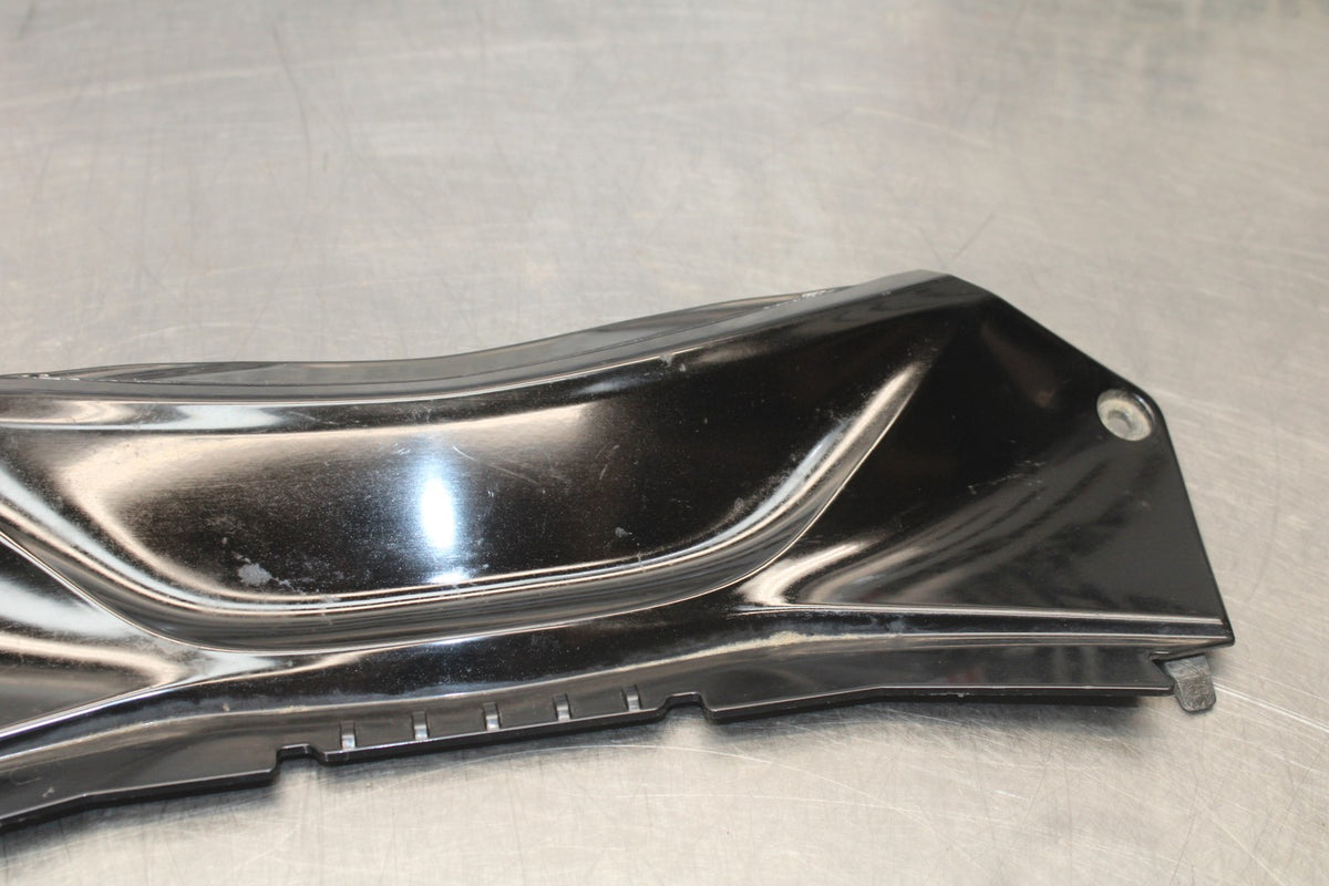 23 YAMAHA YZF R3 CENTER REAR BACK TAIL FAIRING COVER TRIM COWL BB003