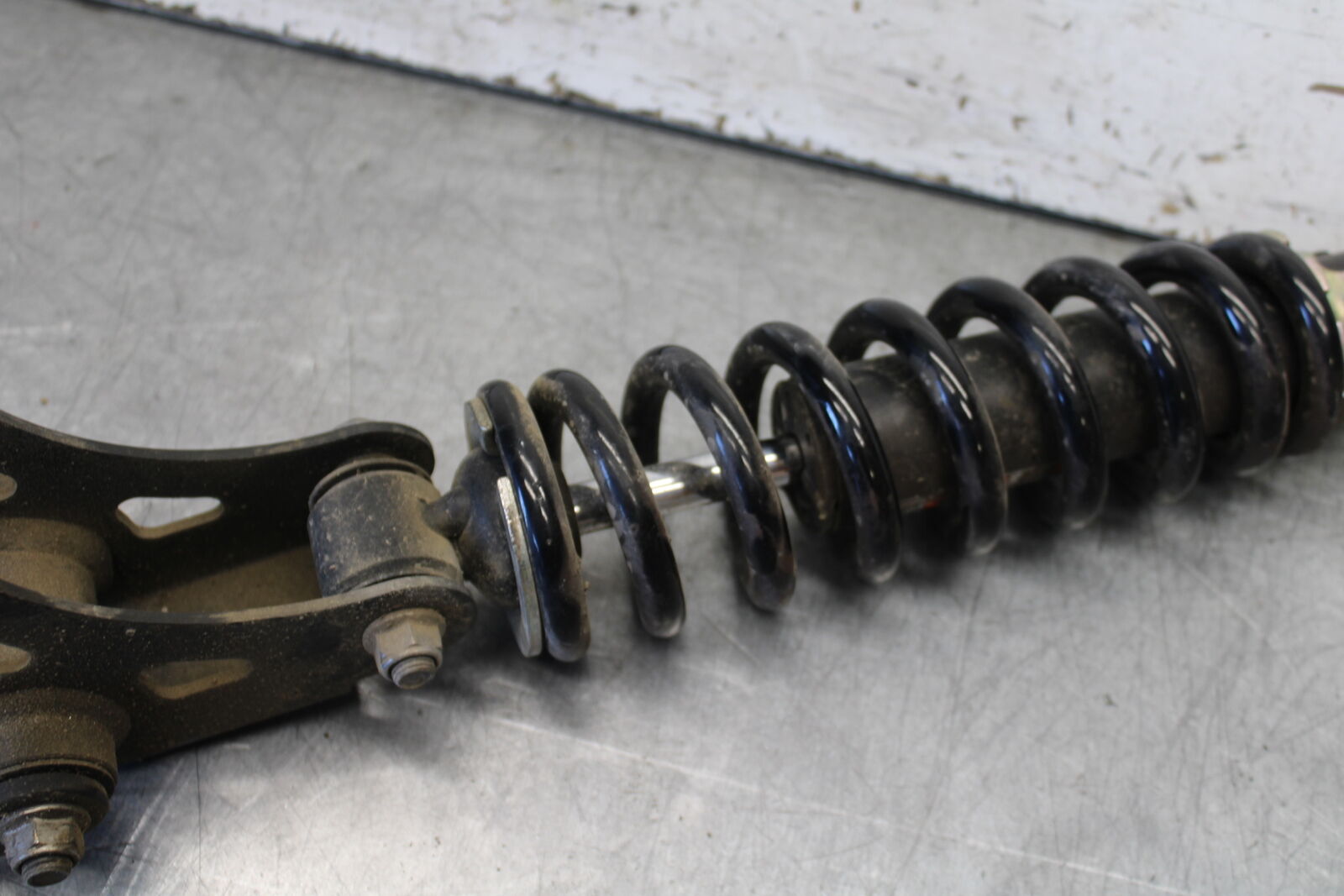 19-22 KAWASAKI Z400 REAR BACK SHOCK ABSORBER SUSPENSION BB708
