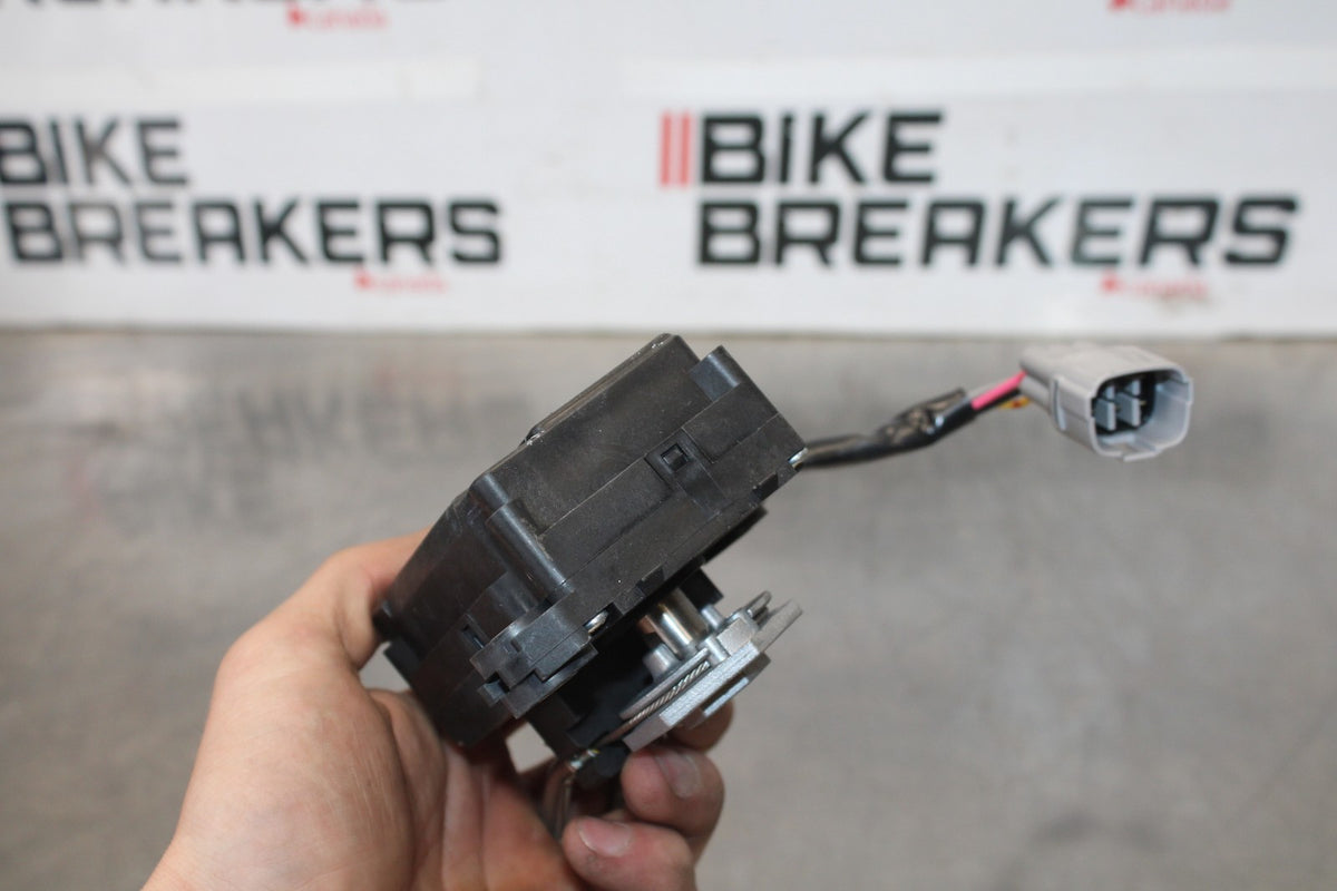 11-26 SUZUKI GSXR750 NEW TAKE OFF EXHAUST VALVE SERVO MOTOR BB882