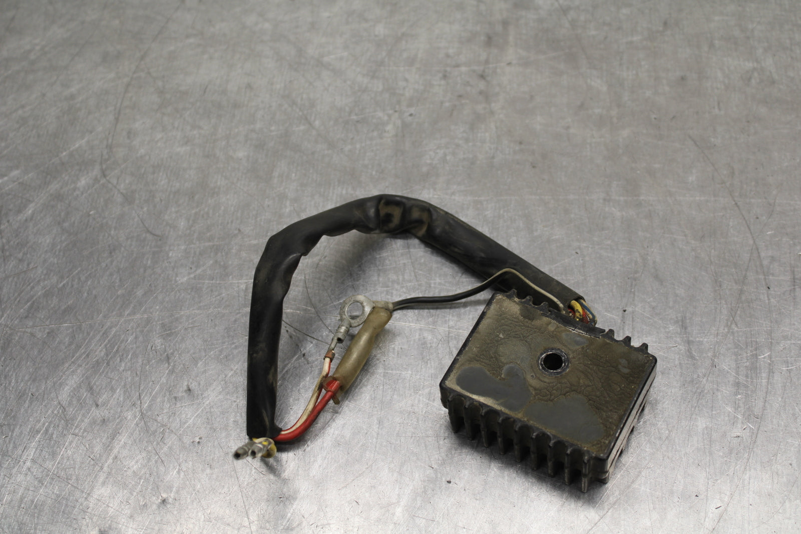 78 SUZUKI GS550E RECTIFIER VOLTAGE REGULATOR BB133