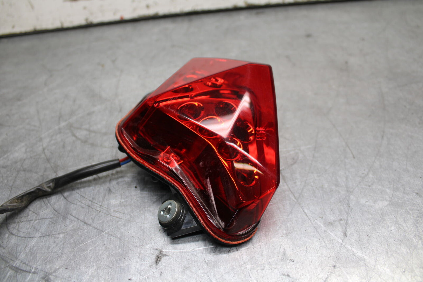 12-17 KAWASAKI ER-6N Z650 REAR TAIL TAILLIGHT BACK BRAKE LIGHT BB709