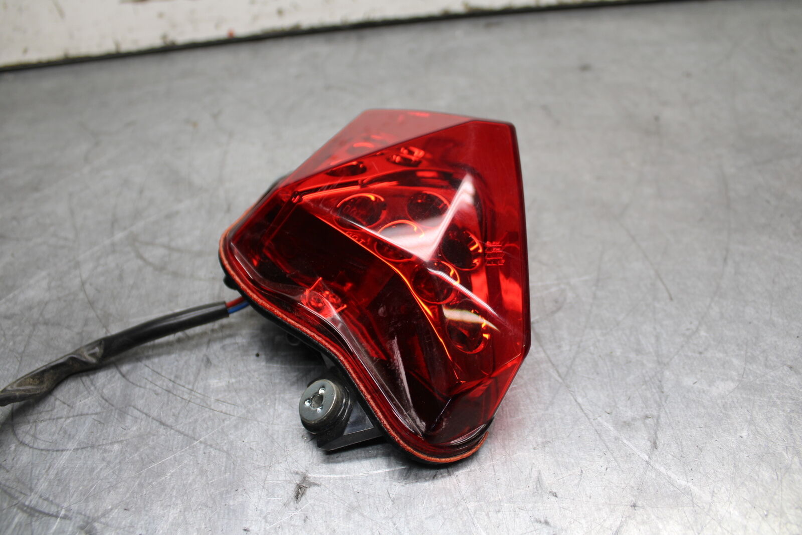 12-17 KAWASAKI ER-6N Z650 REAR TAIL TAILLIGHT BACK BRAKE LIGHT BB709