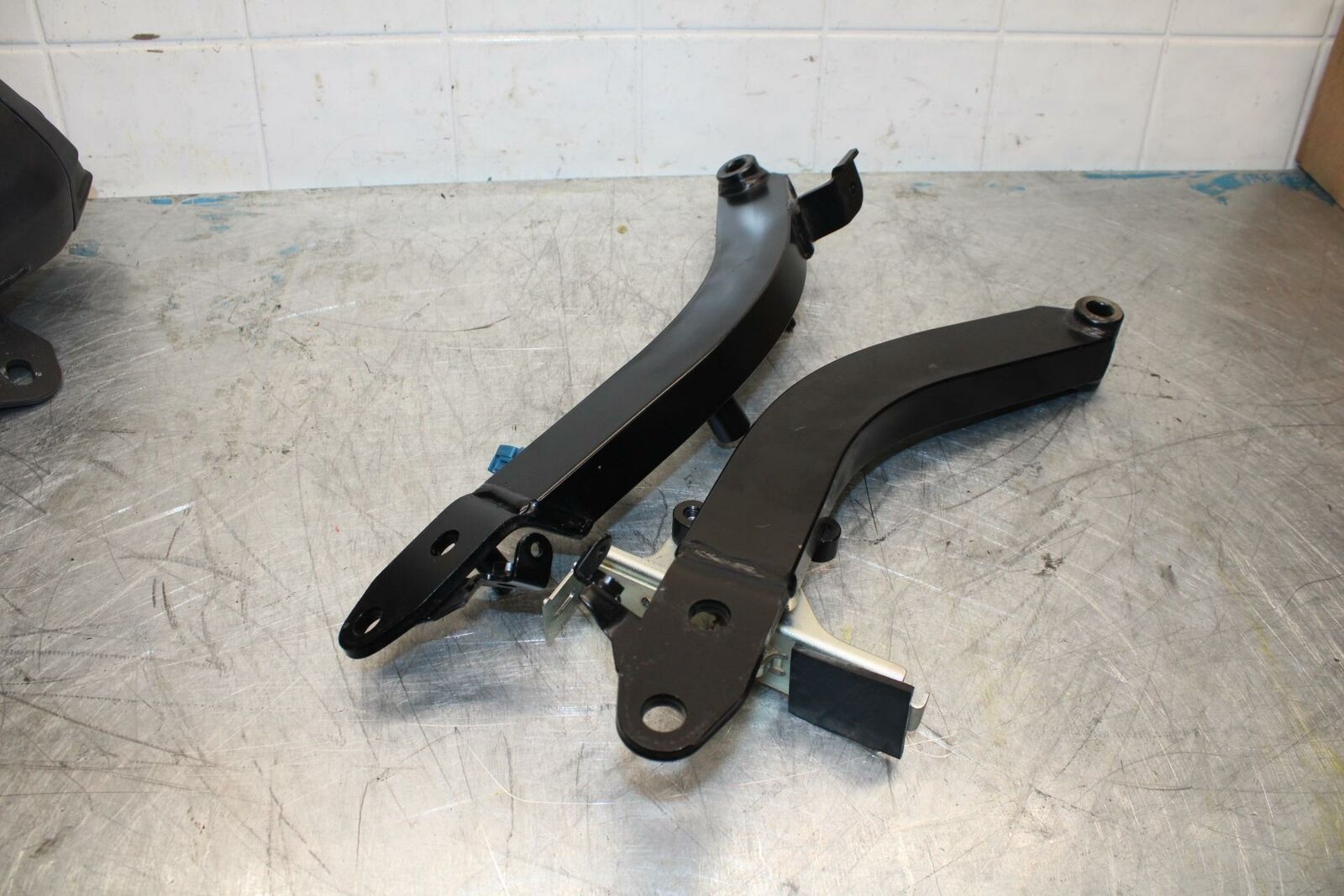 10-13 KAWASAKI Z1000 FRONT SUBFRAME SUB FRAME ENGINE SUPPORT  BB421