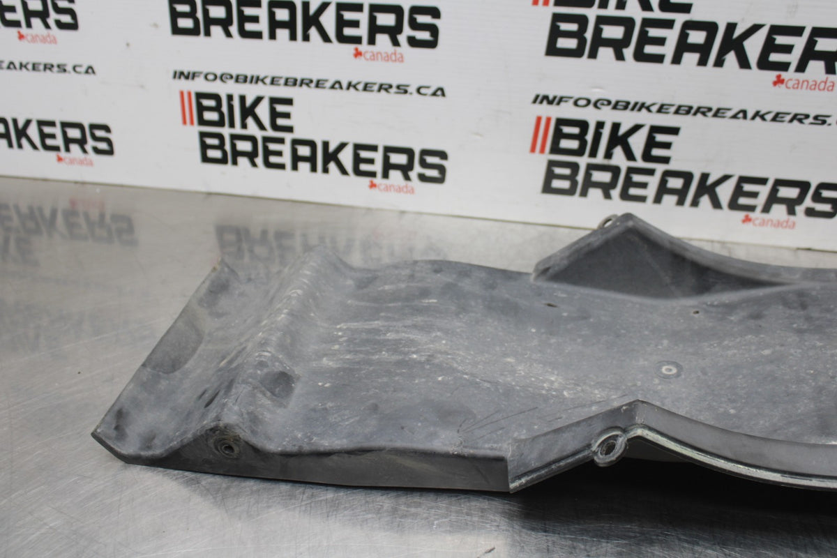 09 KAWASAKI NINJA 250R REAR BACK TAIL UNDERTAIL FAIRING COWL FENDER BB824