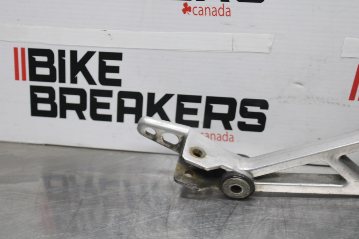 84 HONDA INTERCEPTOR 1000 VF1000F RIGHT REARSET REAR SET DRIVER FOOT PEG BB878