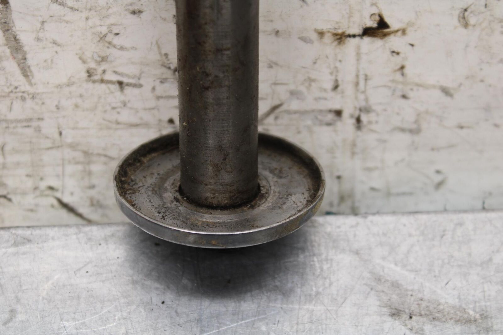 2005 Kawasaki Vulcan 1500 VN1500N REAR AXLE BACK WHEEL RIM PIVOT BOLT  BB576