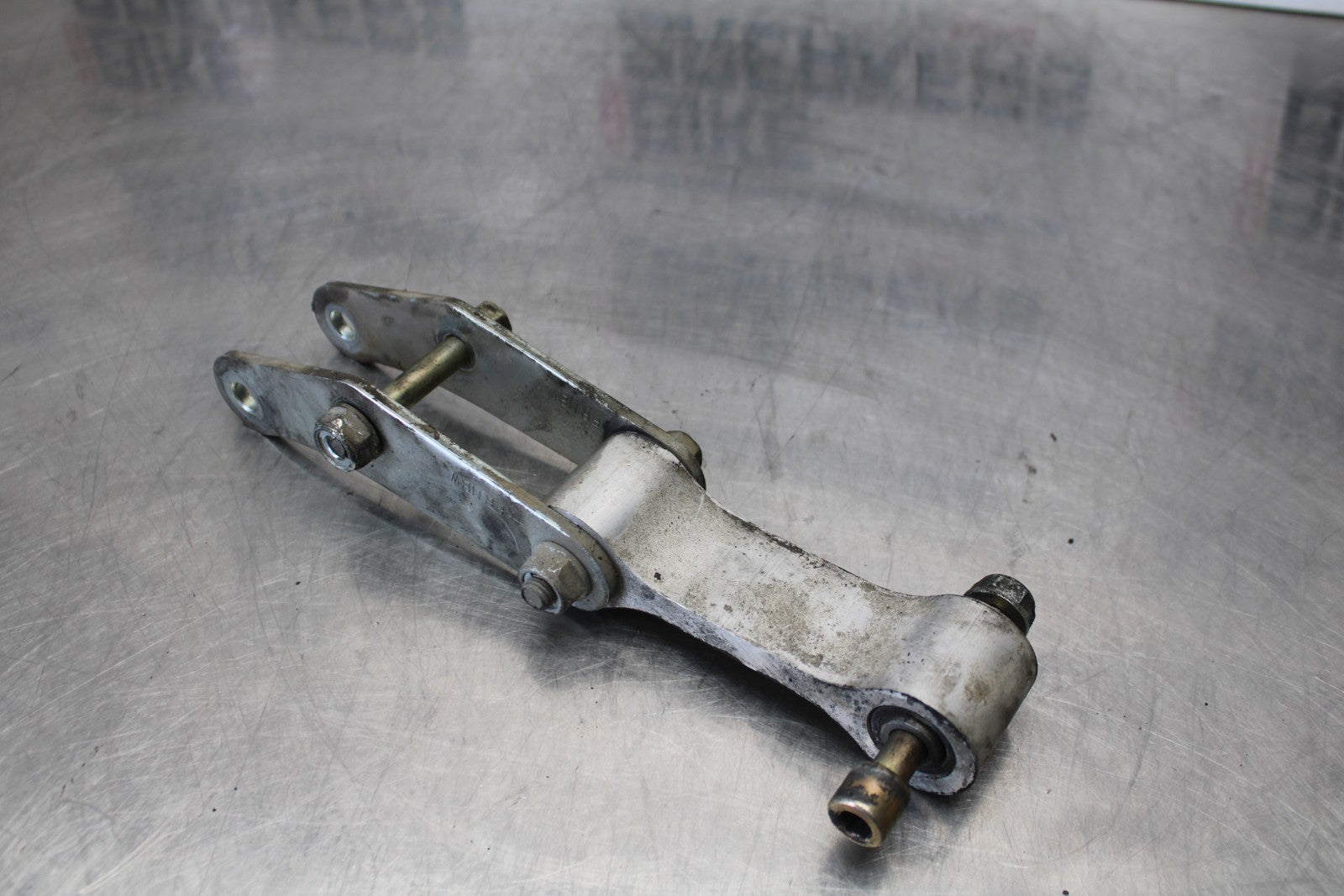01-06 HONDA CBR600F4I REAR DOGBONE SHOCK LINKAGE LINK BB185