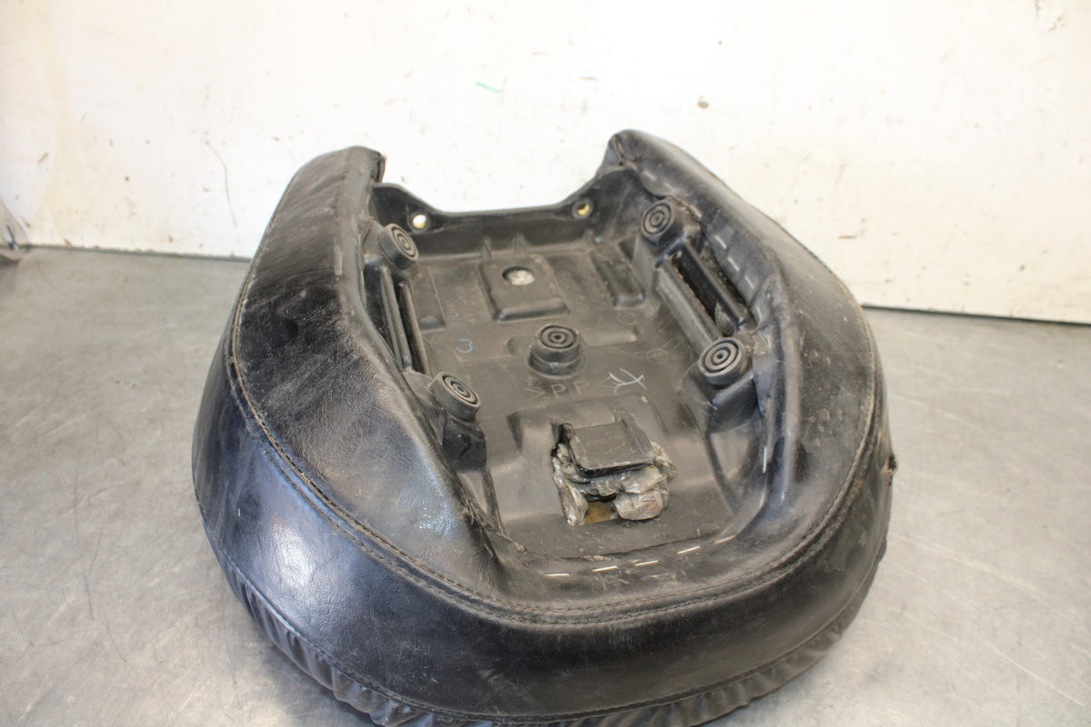 05-06 YAMAHA ROYAL STAR REAR BACK PASSENGER SEAT BB697