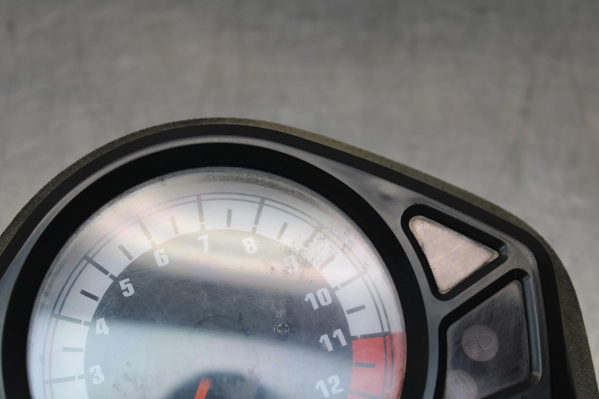 06 SUZUKI SV650S SPEEDO TACH GAUGES DISPLAY CLUSTER SPEEDOMETER TACHOMETER BB783