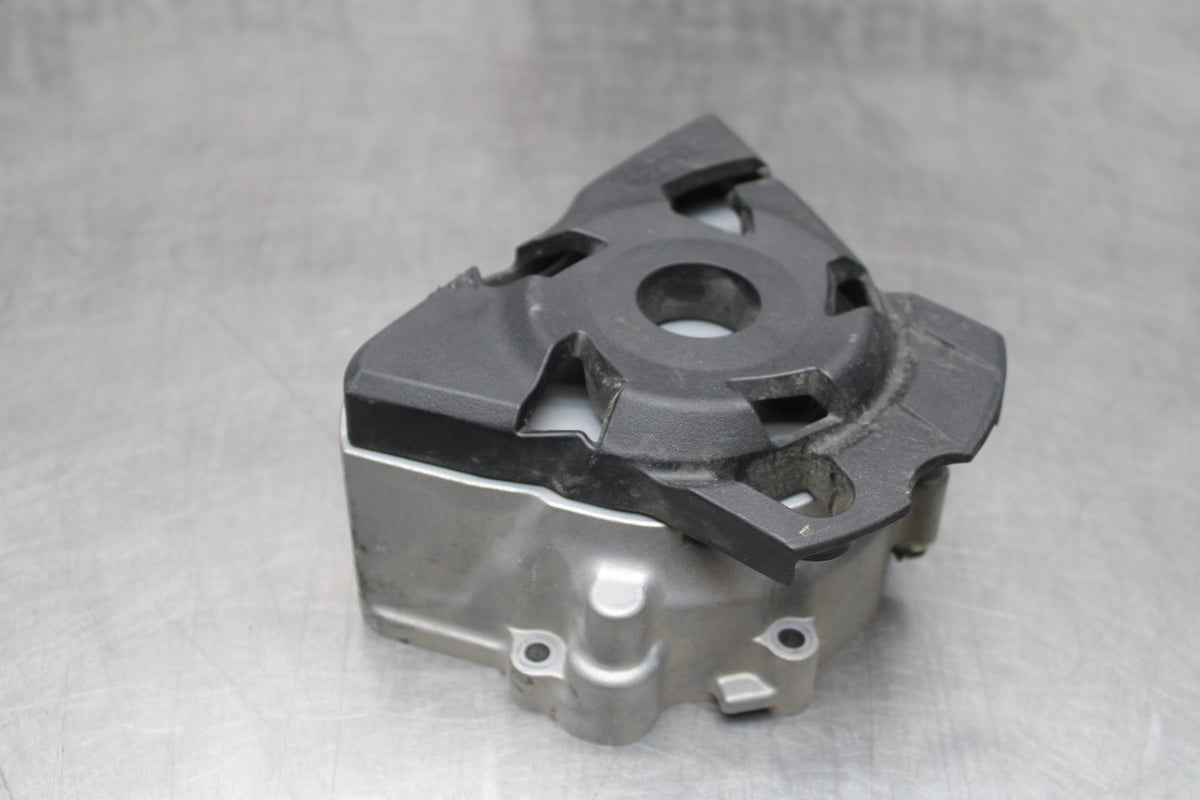 22 KAWASAKI NINJA 1000SX ENGINE SPROCKET COVER BB780