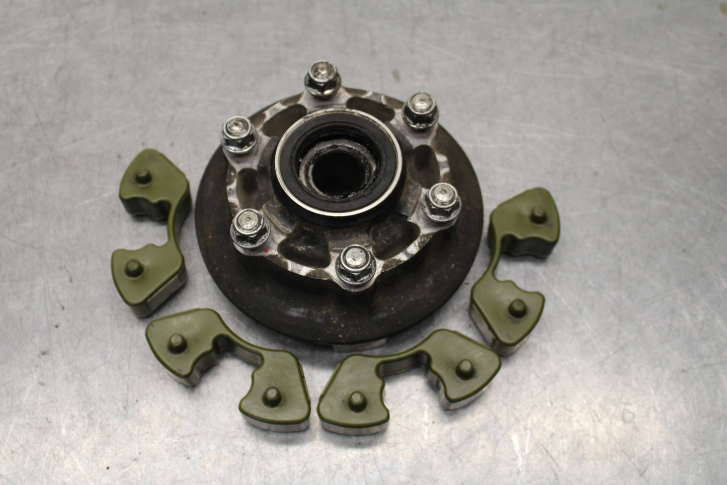 16 KAWASAKI NINJA ZX10R REAR HUB WITH SHOCK DAMPERS CUSH ABSORBERS BB650