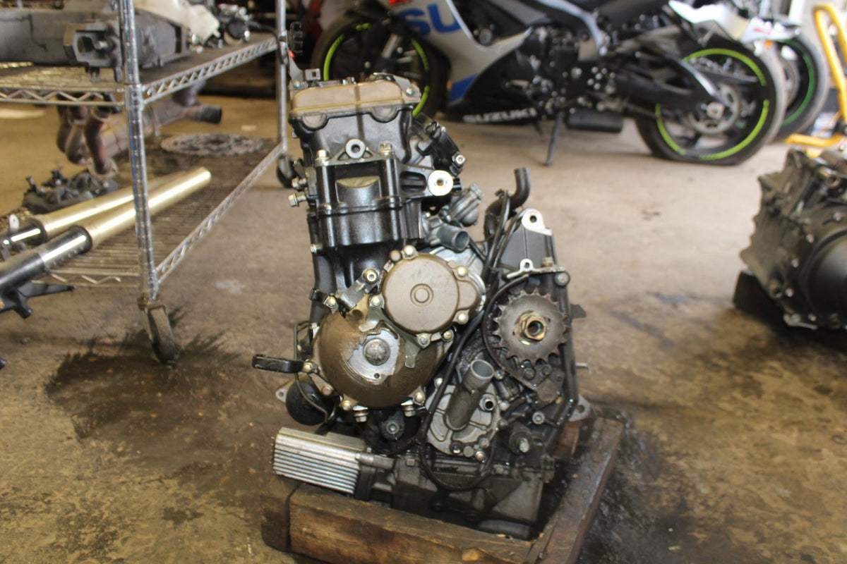 04-05 KAWASAKI NINJA ZX10R ENGINE MOTOR BB931